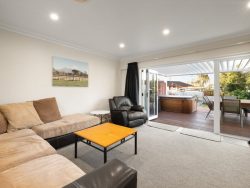 11 Vine Street, Hillcrest, Hamilton, Waikato, 3216, New Zealand