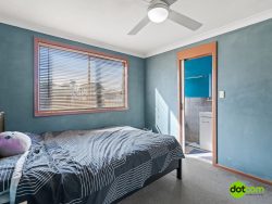 21 Wallarah Rd, Gorokan NSW 2263, Australia