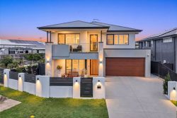 18 Finke St, South Ripley QLD 4306, Australia