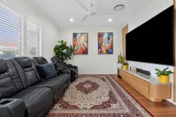 18 Finke St, South Ripley QLD 4306, Australia