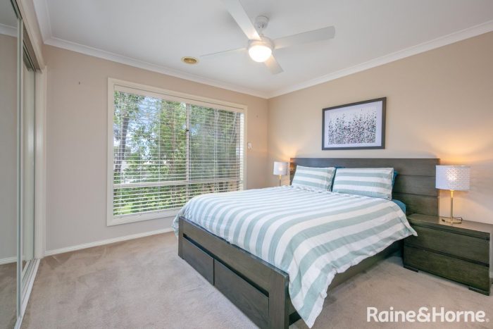 122 Phillip Dr, Sunbury VIC 3429, Australia