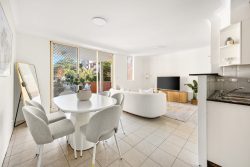 Unit 1B/90 Mount St, Coogee NSW 2034, Australia