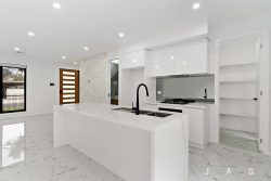 2B Second Ave, Altona North VIC 3025, Australia