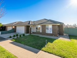 1 Bramley Ct, Mooroopna VIC 3629, Australia
