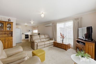 Unit 2/12 Broadhurst Ave, Devonport TAS 7310, Australia