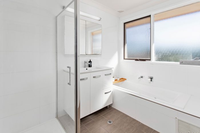 3 Cameron Cres, Kiama Downs NSW 2533, Australia