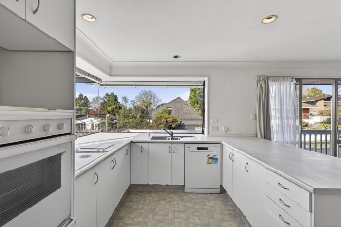 12 Cannon Street, Westown, New Plymouth, Taranaki, 4310, New Zealand