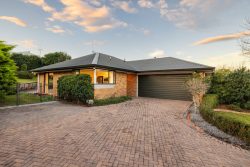 17 Cashmere Place, Flagstaff, Hamilton, Waikato, 3210, New Zealand