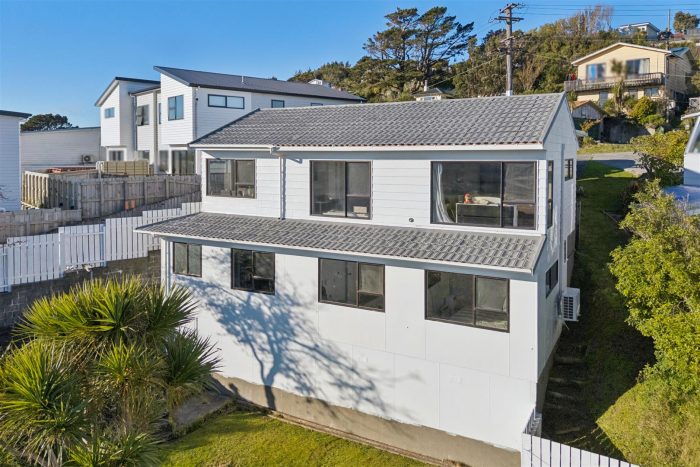 56 Chesterton St, Johnsonville, Wellington, 6037, New Zealand