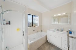 56 Chesterton St, Johnsonville, Wellington, 6037, New Zealand
