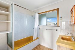 29 Curlew Terrace, River Heads QLD 4655, Australia