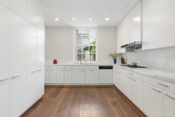 1 Denham Pl, Toorak VIC 3142, Australia