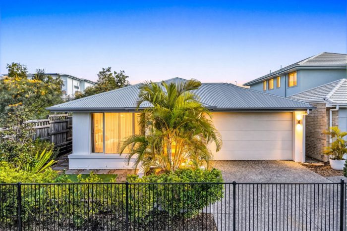 18 Pandora St, Spring Mountain QLD 4300, Australia