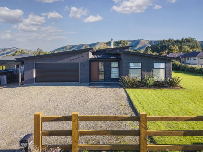 27 Edinburgh Street, Waimate, Canterbury, 7924, New Zealand