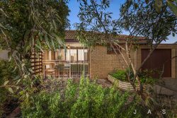 Unit 6/63 Everard St, Footscray VIC 3011, Australia