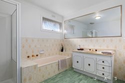 Unit 6/63 Everard St, Footscray VIC 3011, Australia
