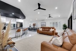 15 Eros Ct, Ooralea QLD 4740, Australia