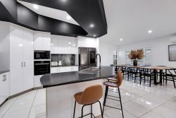 15 Eros Ct, Ooralea QLD 4740, Australia