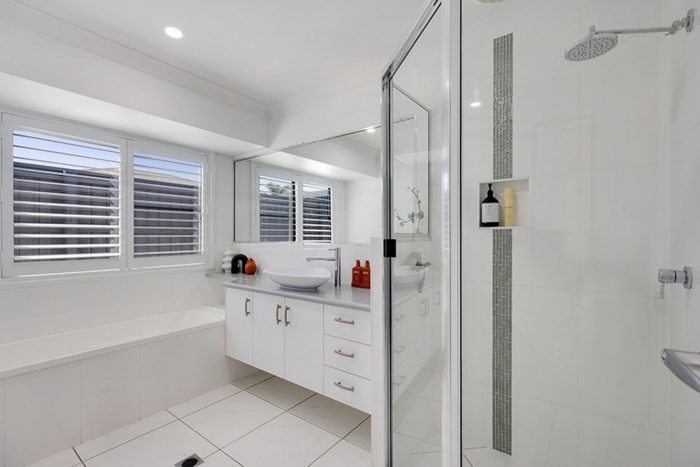 15 Eros Ct, Ooralea QLD 4740, Australia