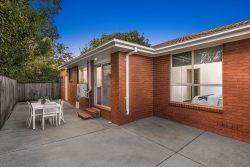 3/39 Golf Rd, Oakleigh South VIC 3167, Australia