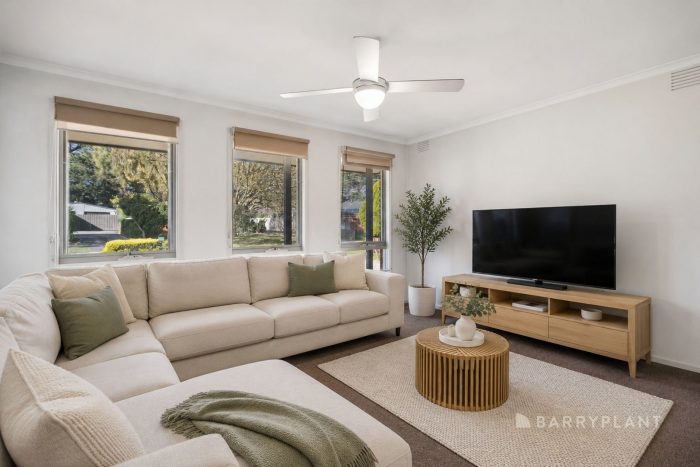 15 Greenlaw Cres, Berwick VIC 3806, Australia
