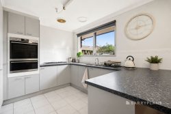 15 Greenlaw Cres, Berwick VIC 3806, Australia