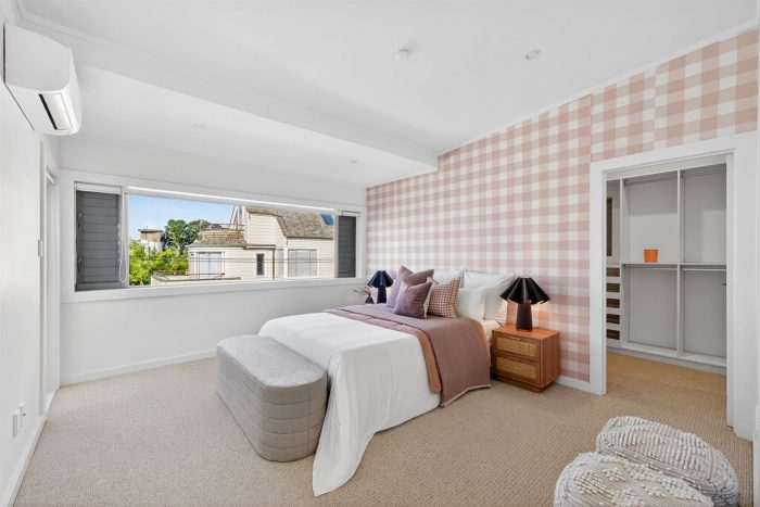 5 Holiday Road, Milford, North Shore City, Auckland, 0620, New Zealand