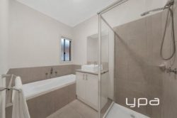 Unit 2/31 Horseshoe Cct, Truganina VIC 3029, Australia