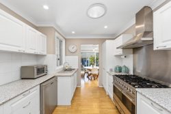 77 Mitchell Dr, Kariong NSW 2250, Australia
