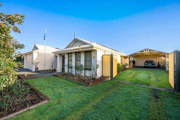 103 Kingston Dr Australind WA 6233 Australia