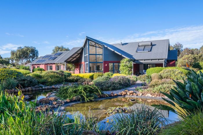 8 Seascape Rise, Yallingup WA 6282, Australia