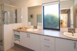 8 Seascape Rise, Yallingup WA 6282, Australia