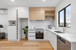 10 Longview Oak Lane, Papakura, Auckland, 2113, New Zealand