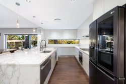 27 Medinah Ave, Luddenham NSW 2745, Australia