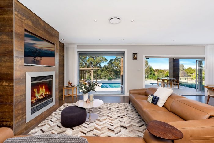 27 Medinah Ave, Luddenham NSW 2745, Australia