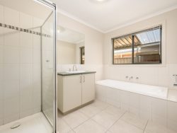 34 Nightingale Way, Shepparton VIC 3630, Australia
