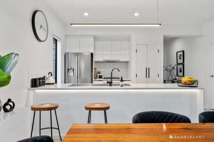 49 Oakpark Dr, Melton West VIC 3337, Australia