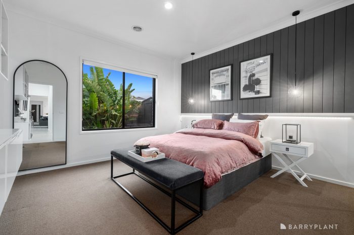 49 Oakpark Dr, Melton West VIC 3337, Australia