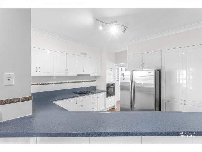 1,2,3/217 Archer Street, The Range QLD 4700, Australia
