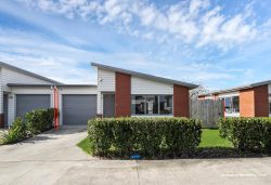 3/46 Park Estate Road, Rosehill, Papakura, Auckland, 1025, New Zealand