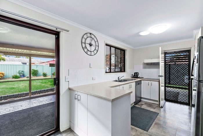 26 Paul Dr, Point Vernon QLD 4655, Australia