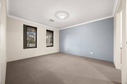 384 Banrock Dr, Ellenbrook WA 6069, Australia