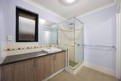 384 Banrock Dr, Ellenbrook WA 6069, Australia