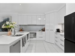 443 Frenchville Rd, Frenchville QLD 4701, Australia