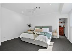 443 Frenchville Rd, Frenchville QLD 4701, Australia