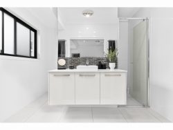 443 Frenchville Rd, Frenchville QLD 4701, Australia