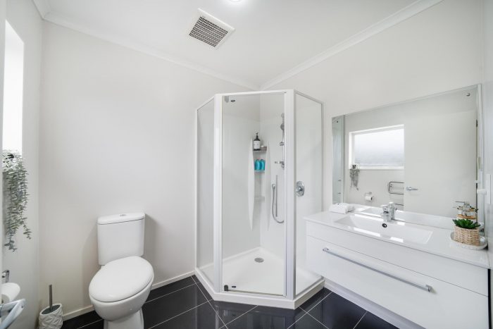 1 Saint Lucia Place, Grenada Village, Wellington, 6037, New Zealand