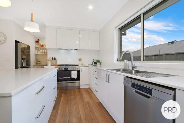 55 Southgate Dr, Leneva VIC 3691, Australia