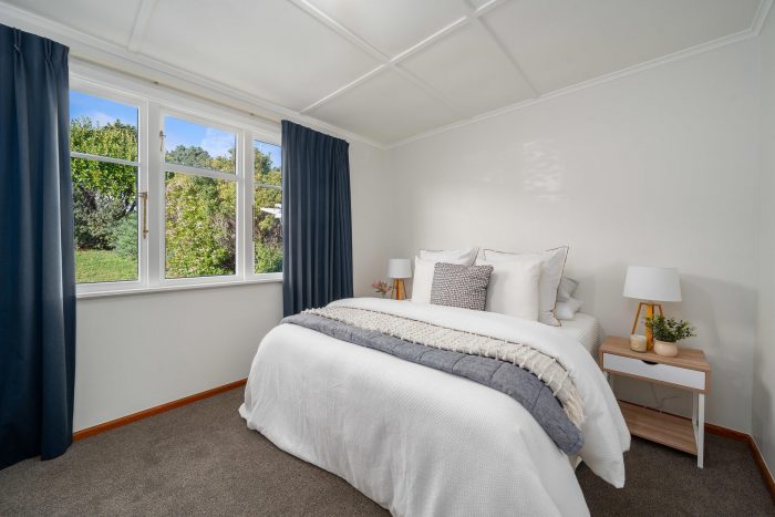 44 Taylor Terrace, Tawa, Wellington, 5028, New Zealand