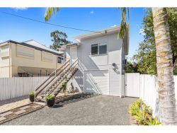 15 Grant St, Allenstown QLD 4700, Australia